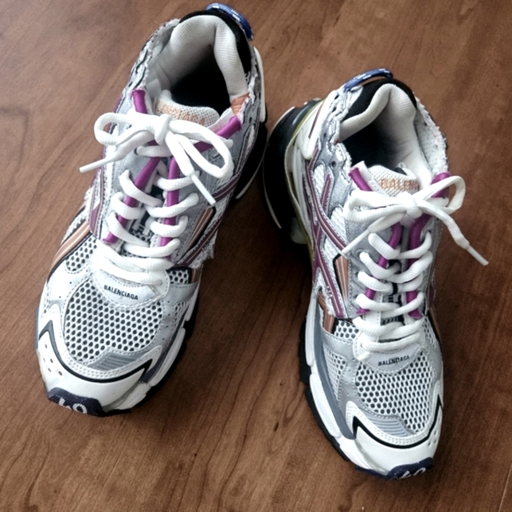 Balenciaga Multicolor Runner Sneakers Size 40 (U.S. 7) - Picture 4 of 12